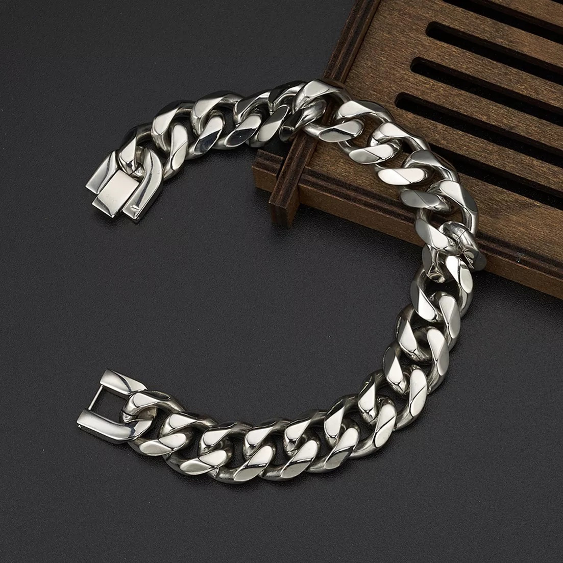 Браслет-цепочка из полированно – обзор и цена Ceramic Link Bracelet